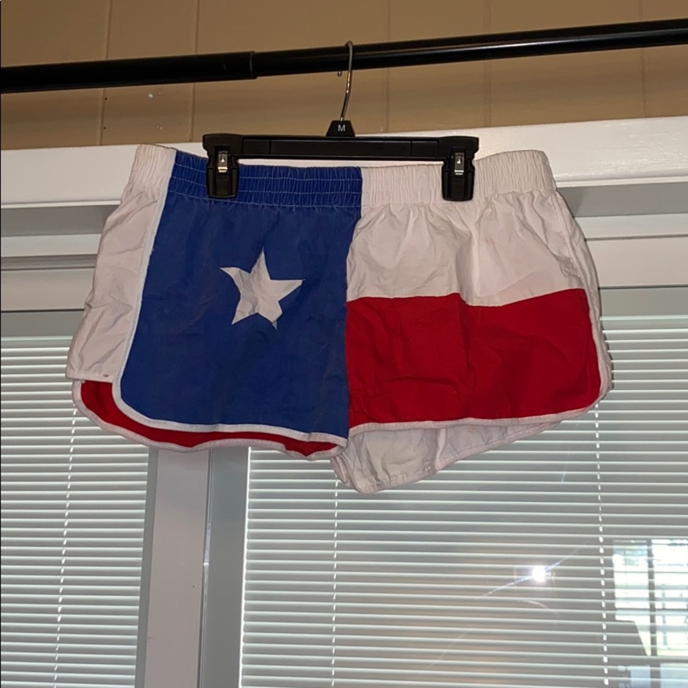 shorts or shorts to cover swimsuit